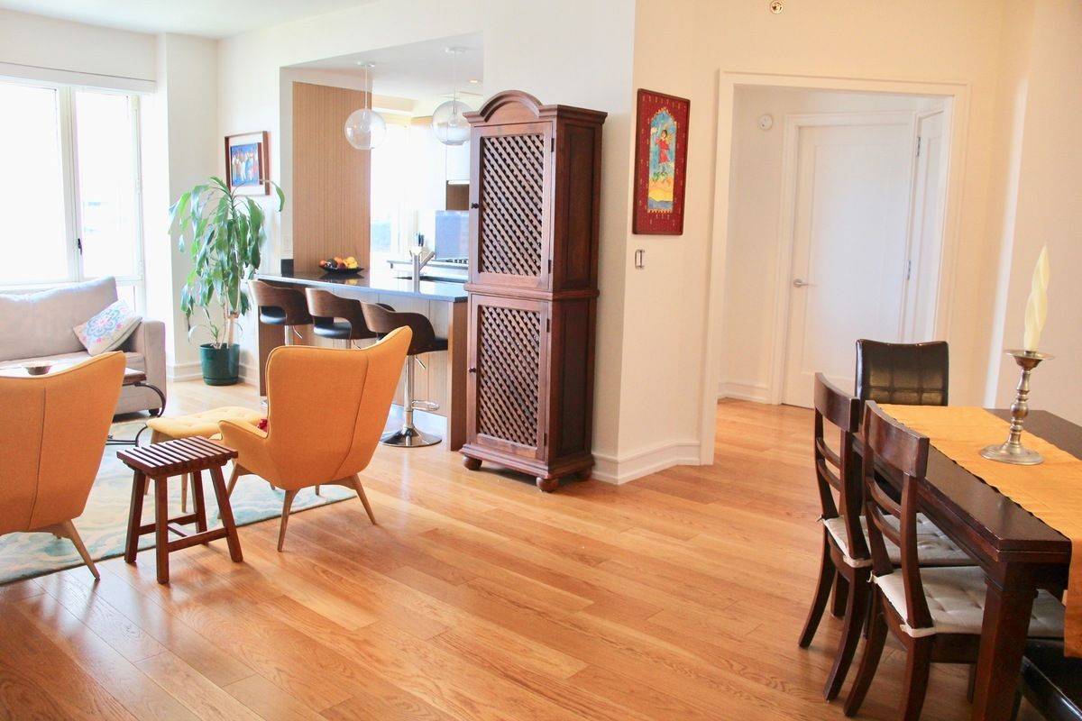 Beautiful 3Br 3Ba Condo off of Museum Mile with loads of Amenities