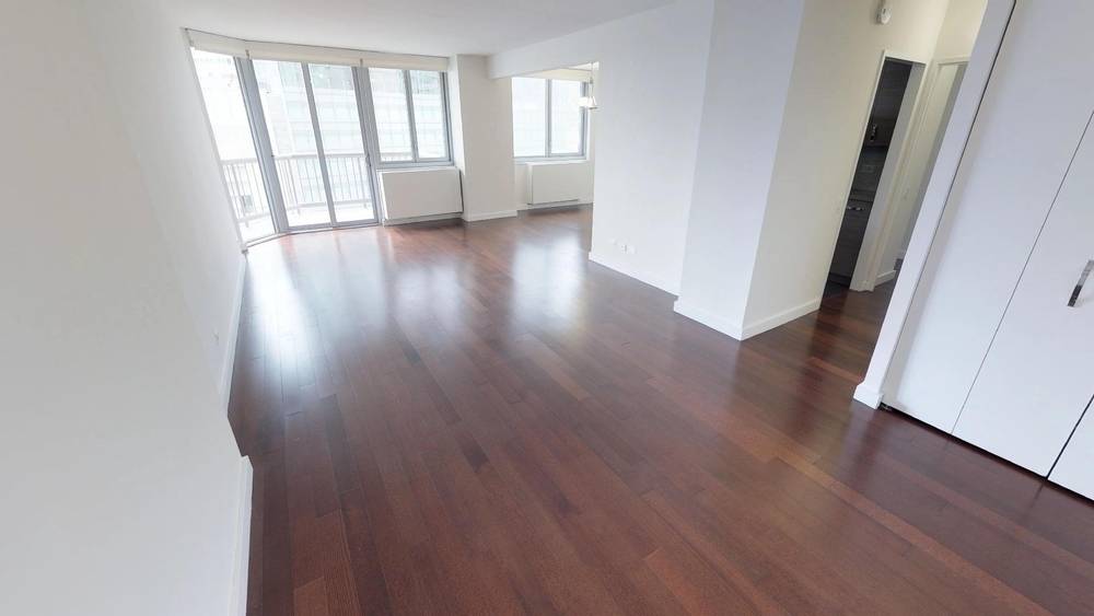 No Fee, 2 Bed/1.5 Bath/Private Balcony  in Amenity Filled Luxury  Murray Hill Building
