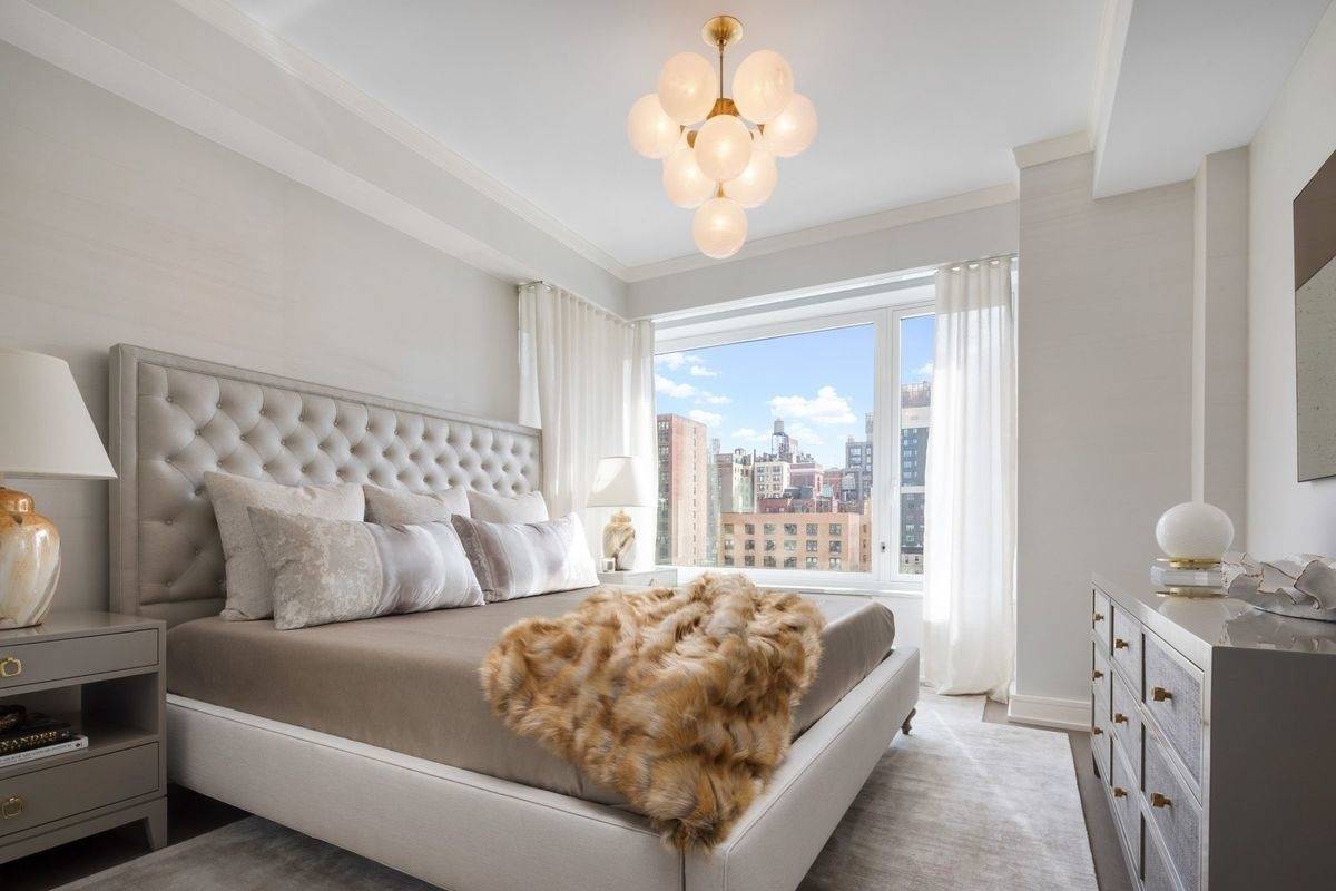 Stunning 2 bed/2 bath in the heart of UWS in All-New Construction with innovative amenities!
