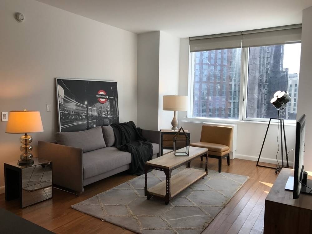 2 bed/ 2 bath , No fee luxury apartment in the historic Fort Greene.
