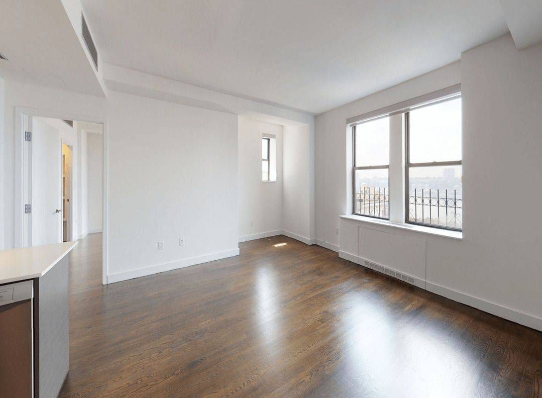 Excellent No Fee, 2 bed/2 bath Apartment Located in Luxury Upper West Side Building, W/D in Unit