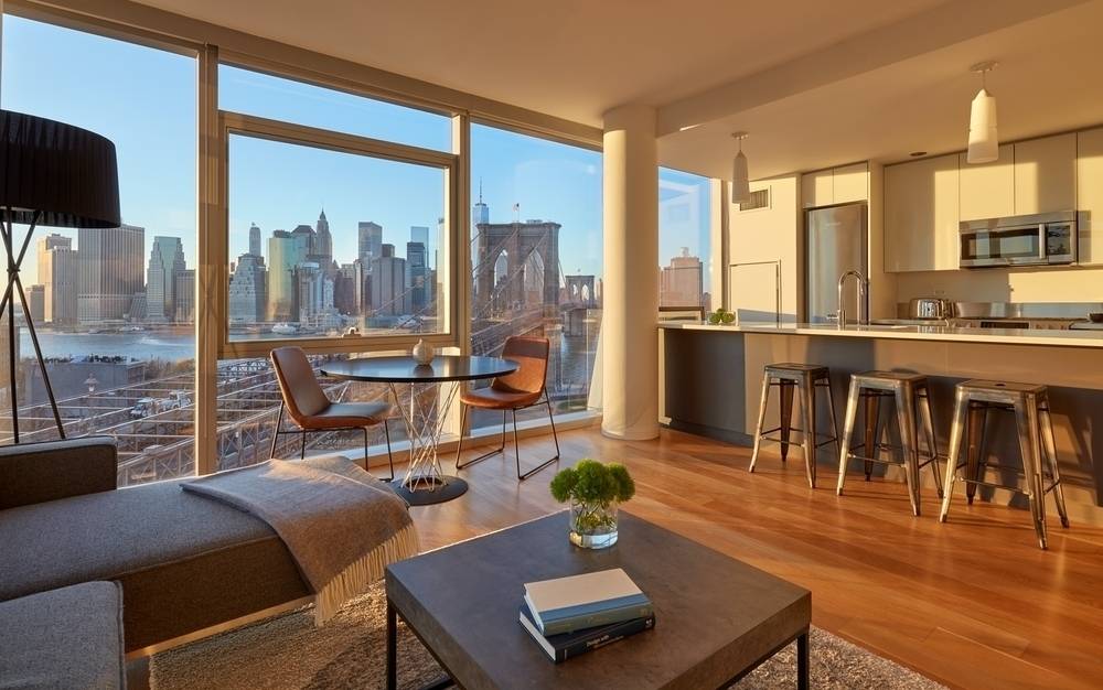 No fee , 2 bed/ 2 bath with phenomenal views in DUMBO