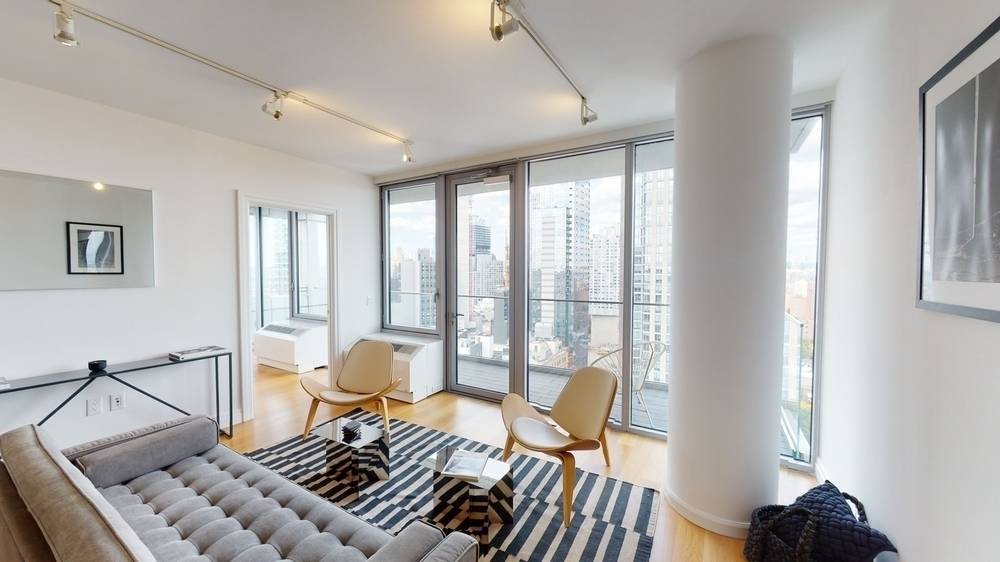 Live Steps Away from the Apple Store and the Barclays Center! Corner 2Bed/2Bath with Luxurious Finishes. No Fee!