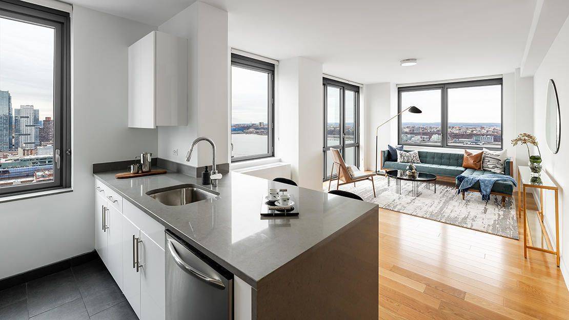 City and River views 1 bed in Hell's Kitchen with Floor-to-Ceiling Windows, W/D in-Unit