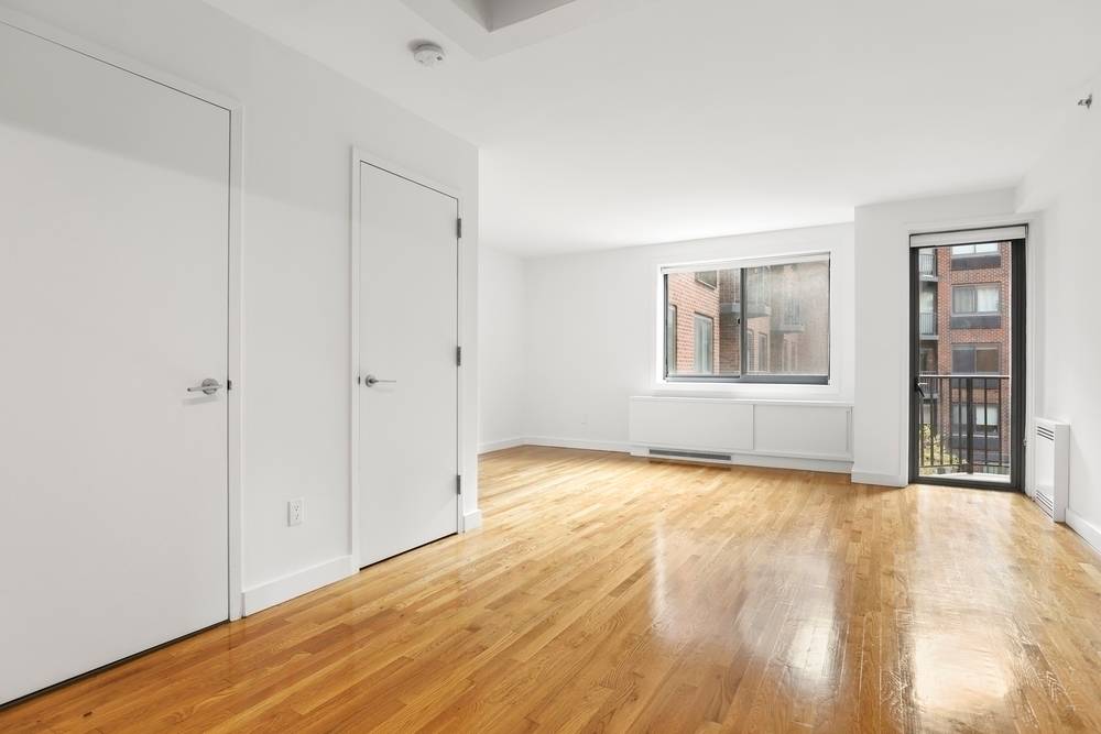 No Fee, Chelsea 1 bed/1 bath Apartment in Amenity Filled Luxury Building, W/D in Unit