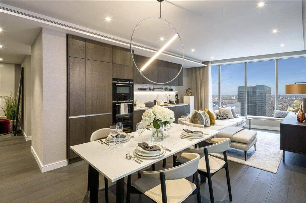 The apartment offers amazing views from the 40th floor as well as plenty of living space with its 1335 sq ft of internal area and 230 sq ft balcony.