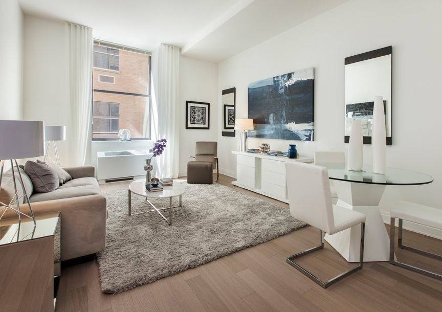 Spacious 1 bed/2 bath Apartment in Luxurious Financial Disctrict Building, W/D in Unit, NO FEE