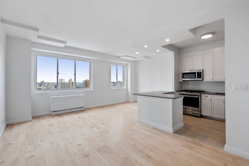 BEAUTIFUL SPACIOUS 1 BED/1 BATHROOM APARTMENT IN LUXURY UPPER WEST SIDE BUILDING