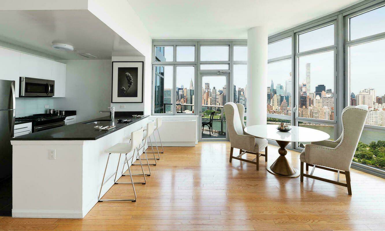 NO FEE! Incredible 2 bed/2 bath in Long Island City, W/D in unit, East River Views!