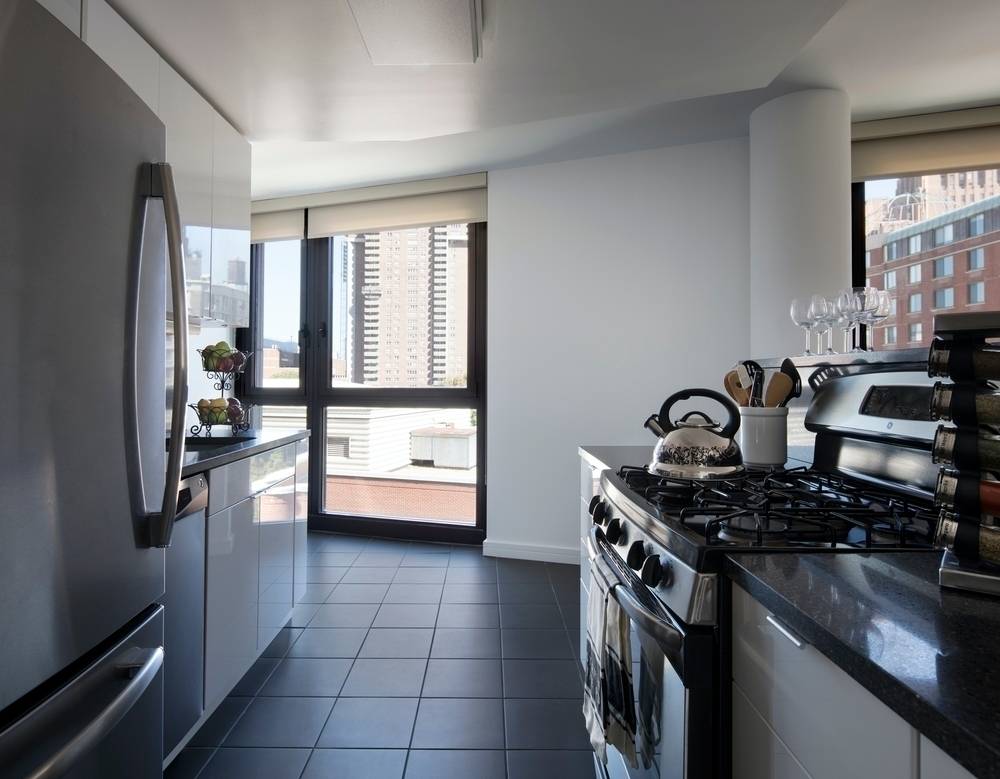 No Fee, 1 month free, 1 bed/ 1 bath in New Tribeca Luxury Apartment