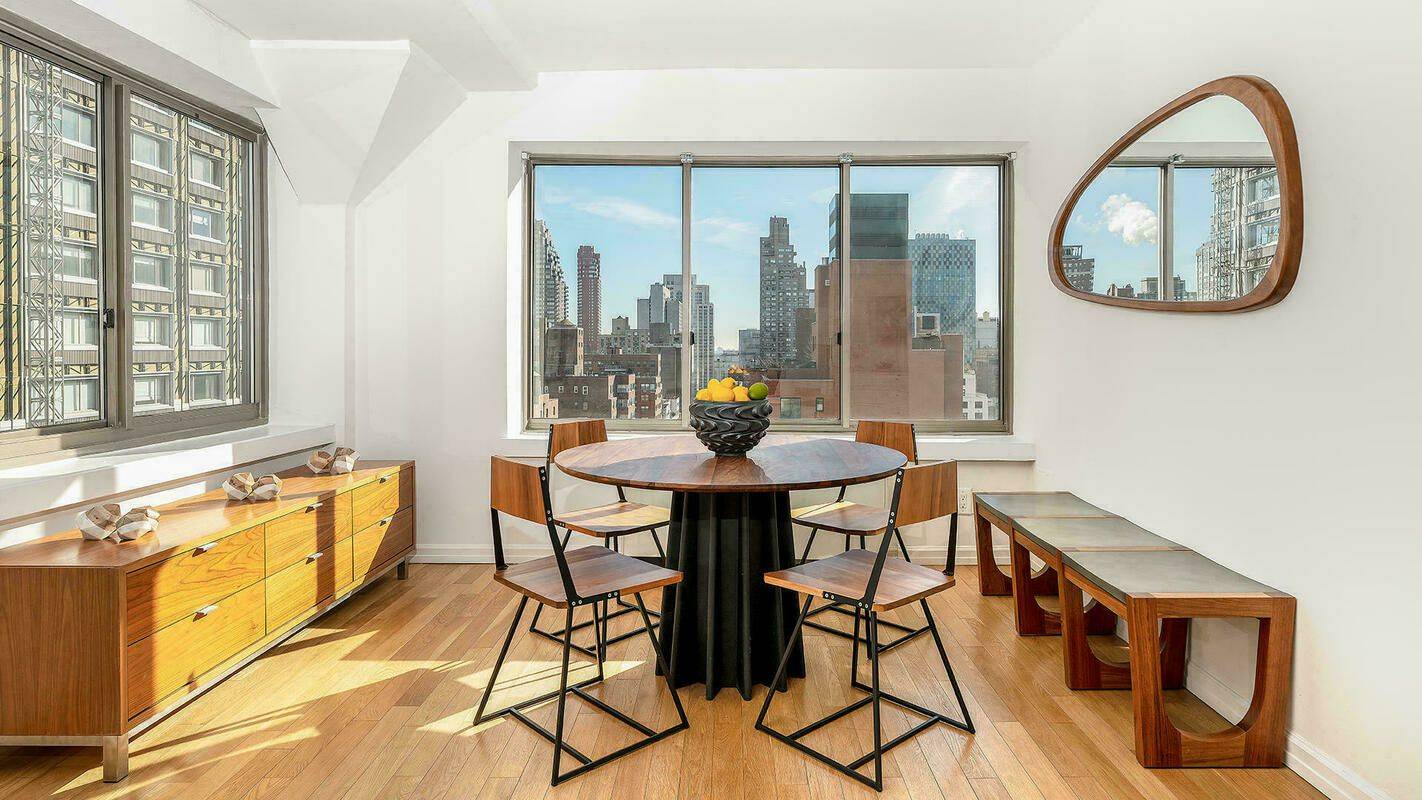 Lenox Hill Renovated 2BD/2BA Duplex with Large Private Terrace, Home Office, WIC, W/D, Southern City Views, No Fee