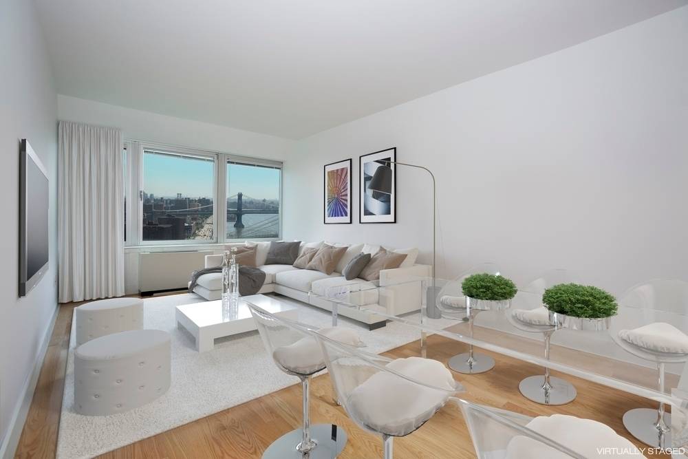 NO FEE - Large Spacious Studio w/ Roof Deck in Fidi