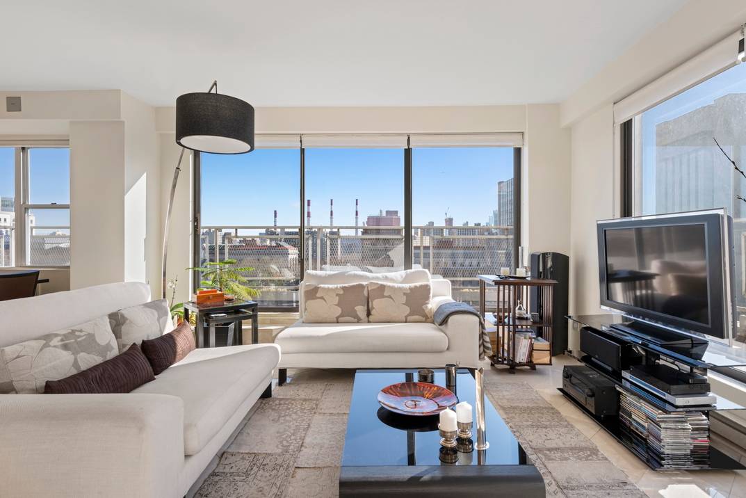 NEWLY LISTED UES $1.35M 2 Bed 2 Bath PLUS WRAP AROUND TERRACE
