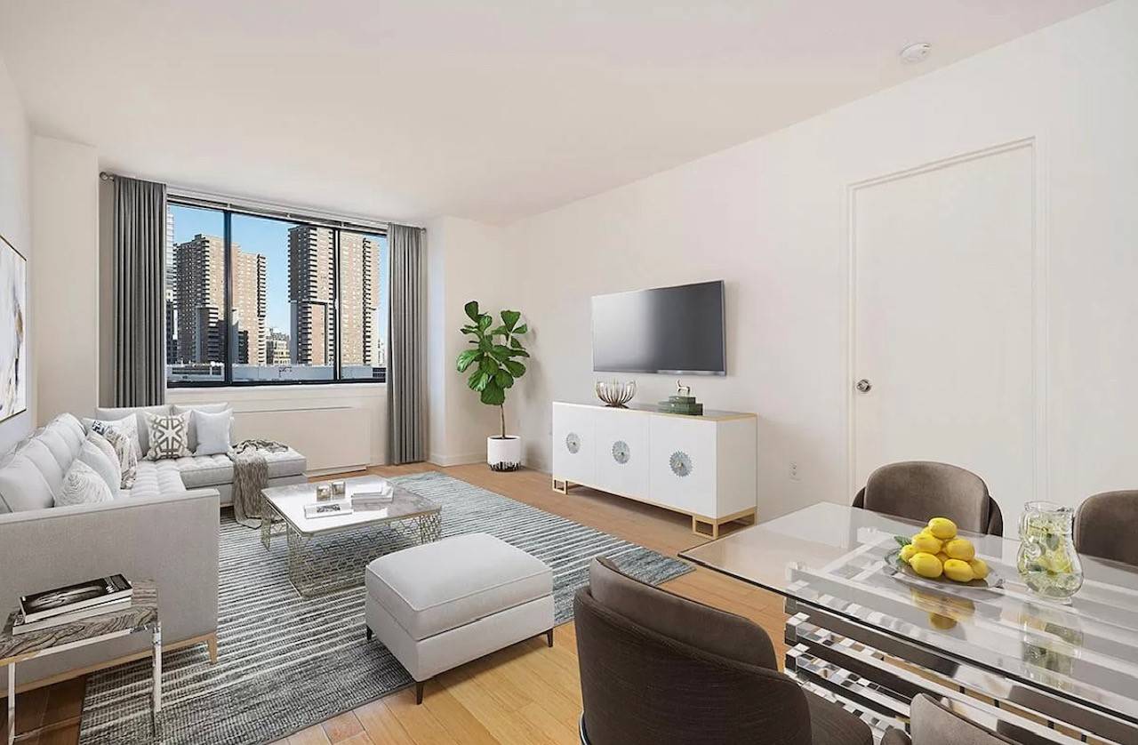 Battery Park City | 2Bed.2Bath.Laundry in Unit | High Ceilings & Ample Closet Space