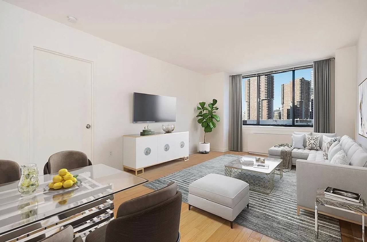 Battery Park City | 2Bed.2Bath.Laundry in Unit | High Ceilings & Walk-In Closet