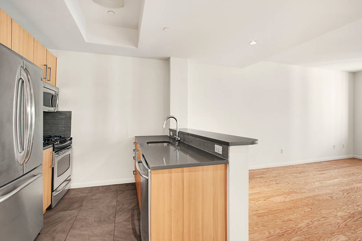 Upper West Side 1 bedroom with home office, washer and dryer in unit, full service building, no fee
