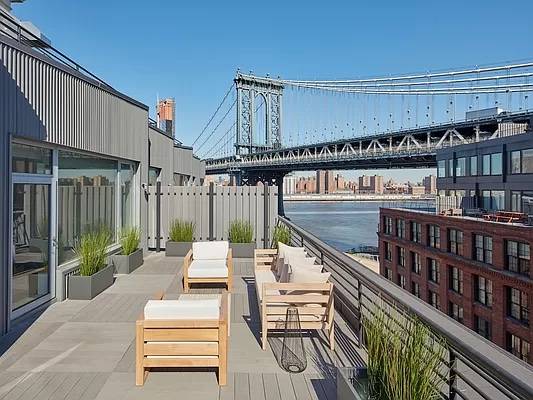 No Fee, 2 bed apartment with private terrace for rent in Dumbo