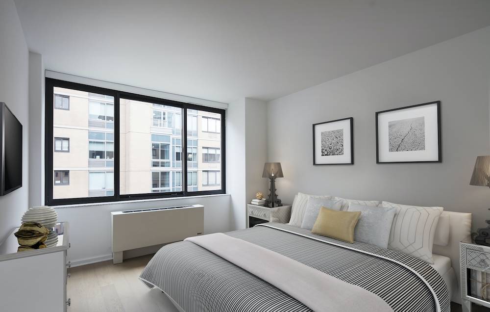 LIVE IN WEST CHELSEA - 1 BEDROOM WITH NATURAL LIGHT AND GOURMET KITCHEN