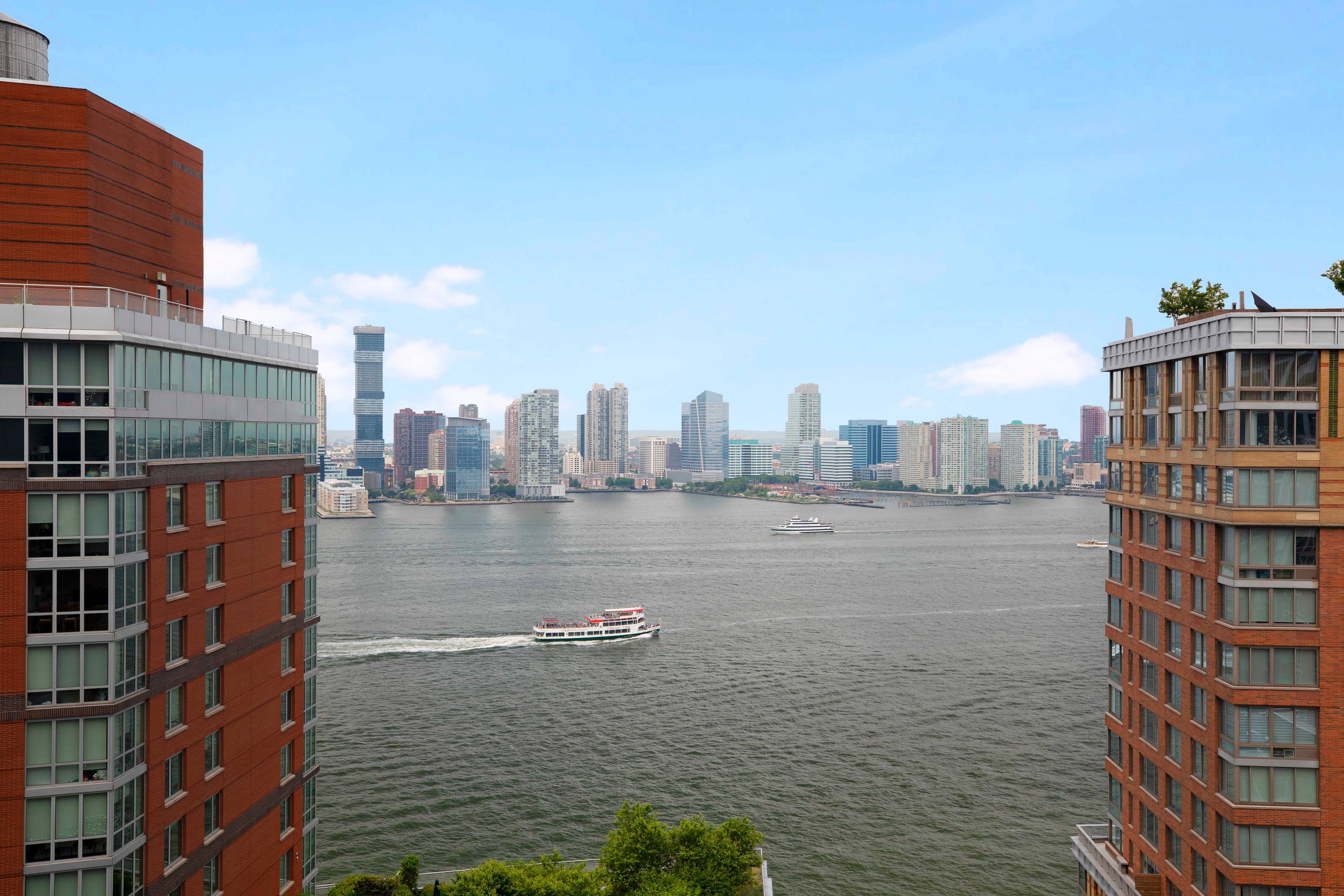 Battery Park City 3 Bed 2 Bath with Water-Views: No Fee/2 Months Free