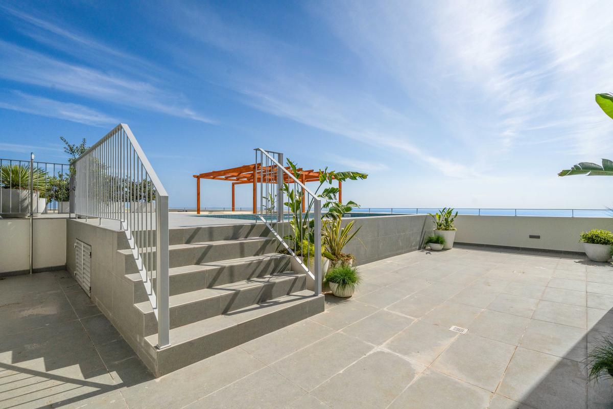 Private pool terrace and lounge ocean views