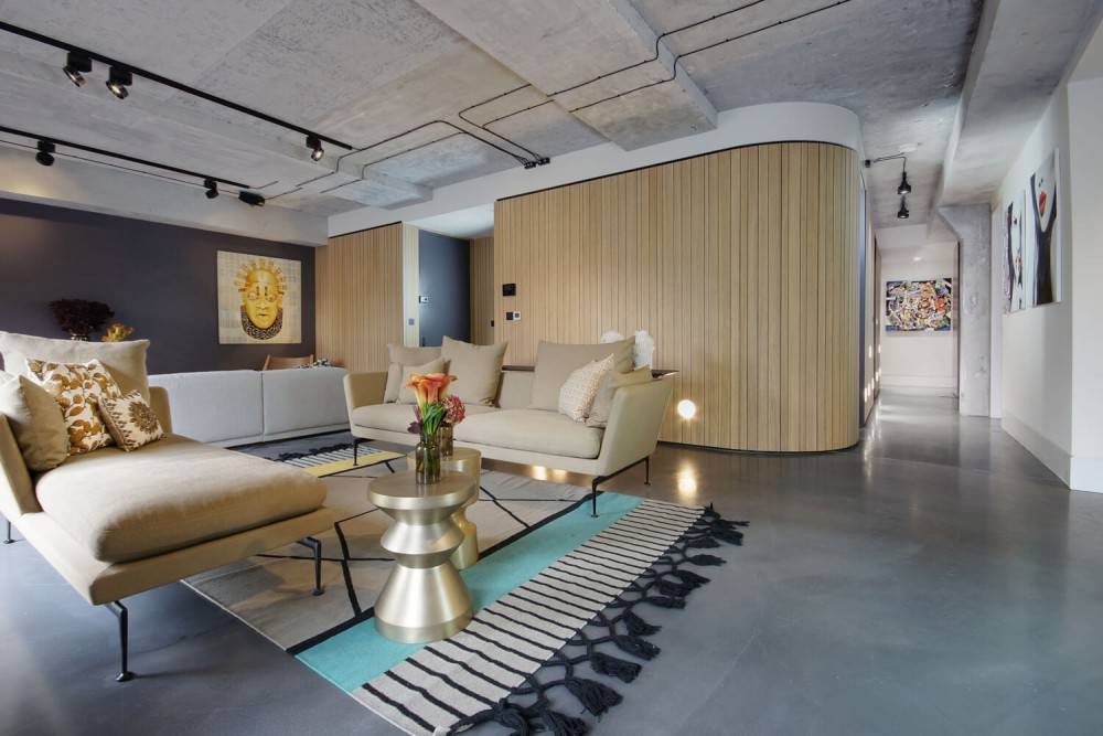 Three-bedroom lateral New York Style Loft apartment situated in architecturally impressive former warehouse just around the corner from Battersea Park.