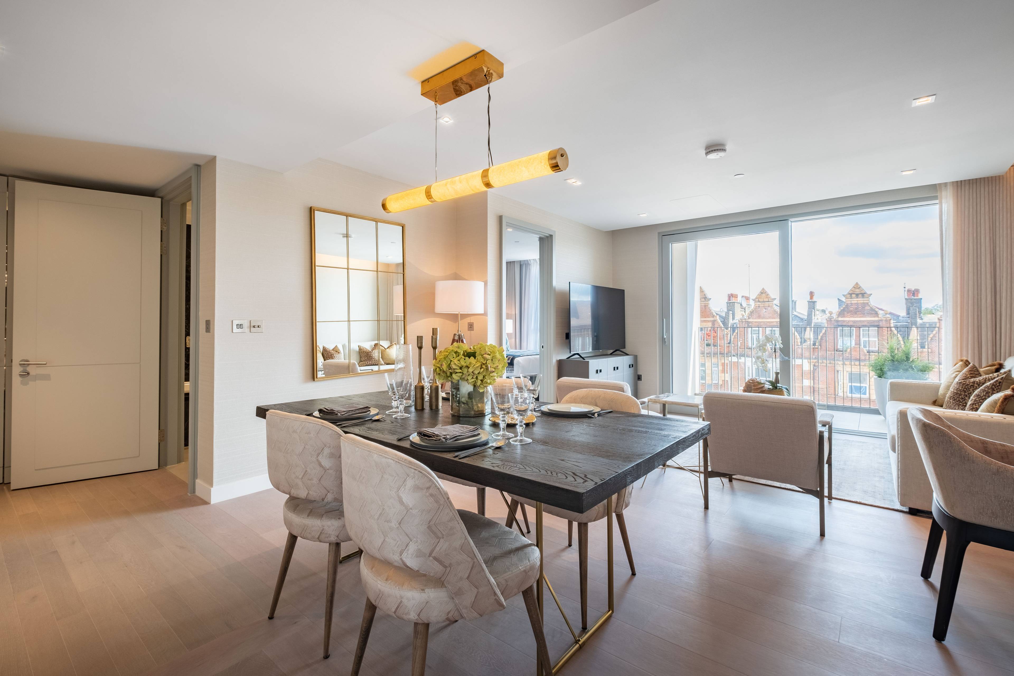 Modern one-bedroom apartment boasting top of the line amenities at newly built Garrett Mansions situated between fashionable Marylebone and Little Venice.