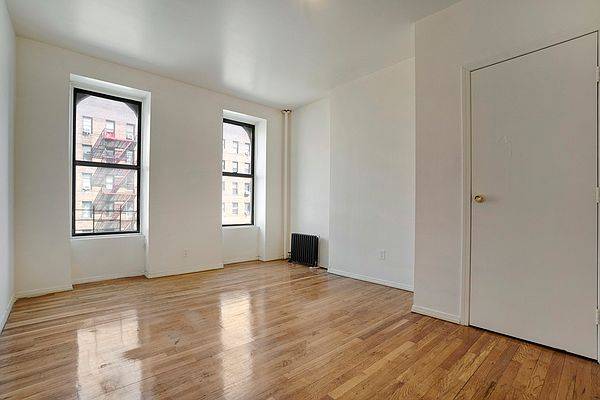 Bright Large 3 Bed in the Heart of East Harlem