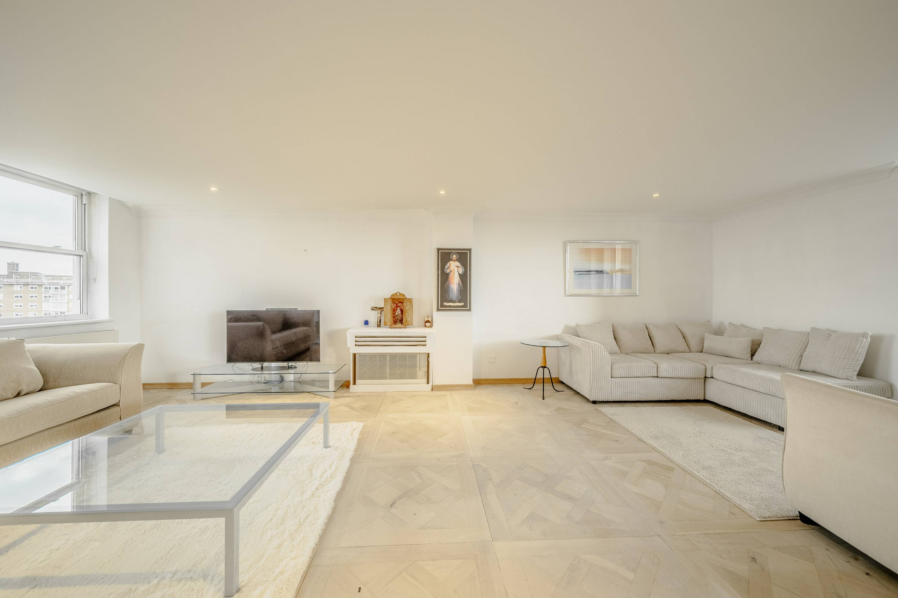 An exceptional five-bedroom duplex residence in London Most prestigious postcode in St John's Wood