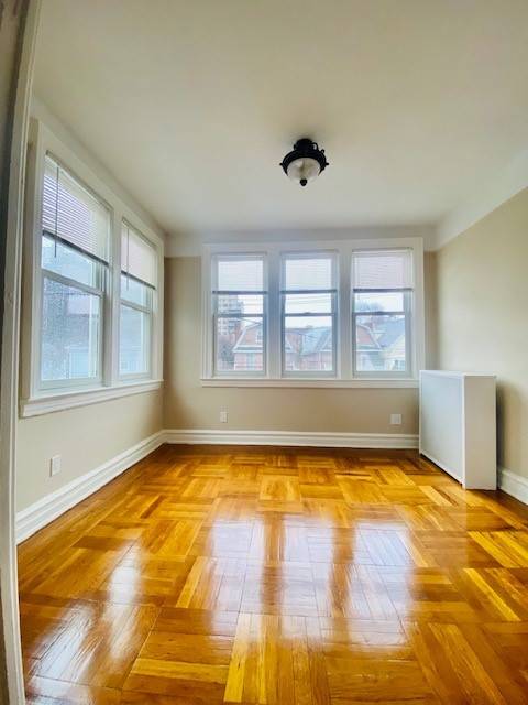 Beautiful, Spacious and Sunny 3 Bedroom Right by Manhattan College
