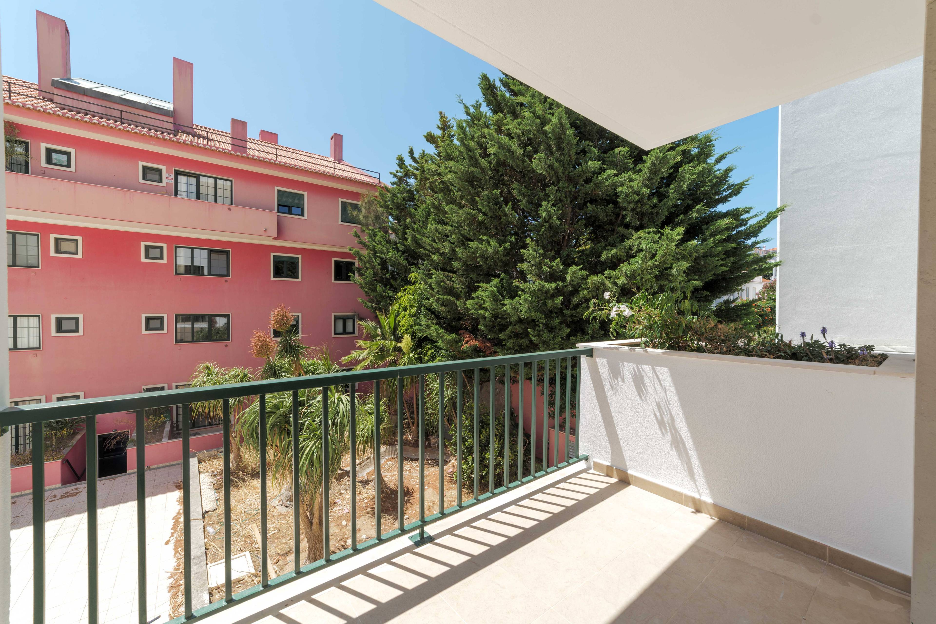 2 BR Apartment in the Center of Estoril | BRAND NEW