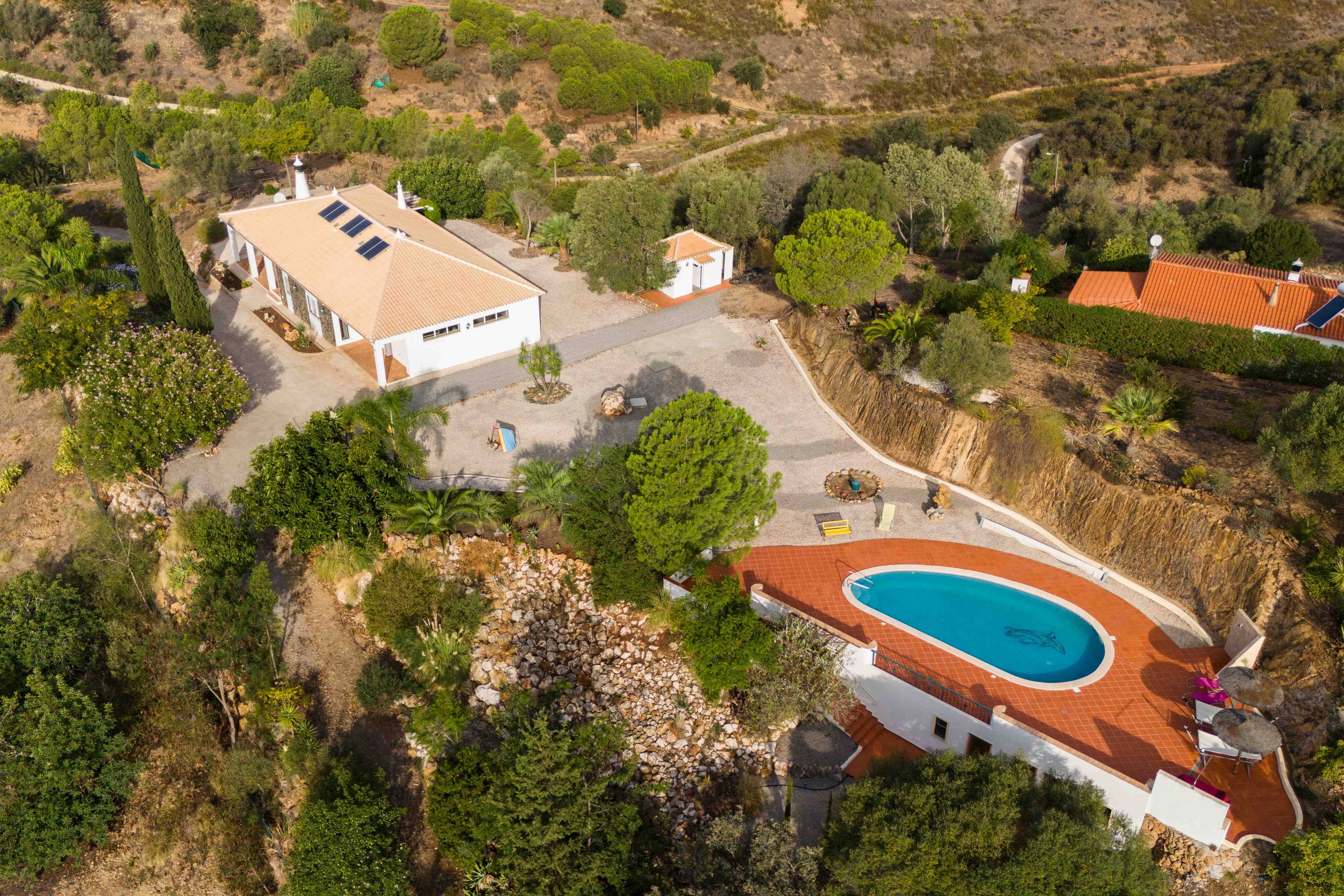 Hill Top Villa | 12km from Portimao | 1,66 Hectares