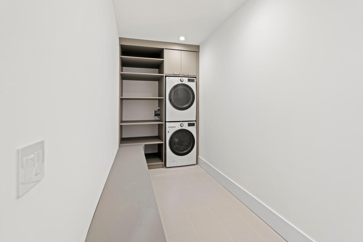 Laundryroom - mudroom first floor