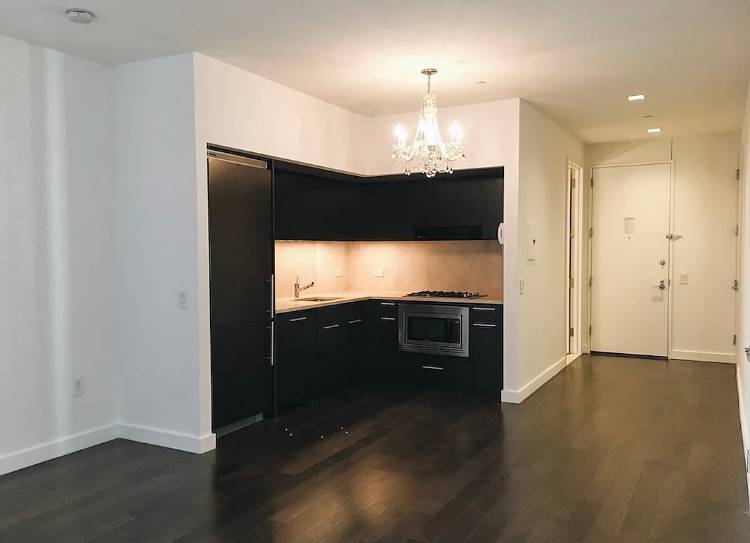 Gorgeous FIDI One Bedroom! W/D in Unit!