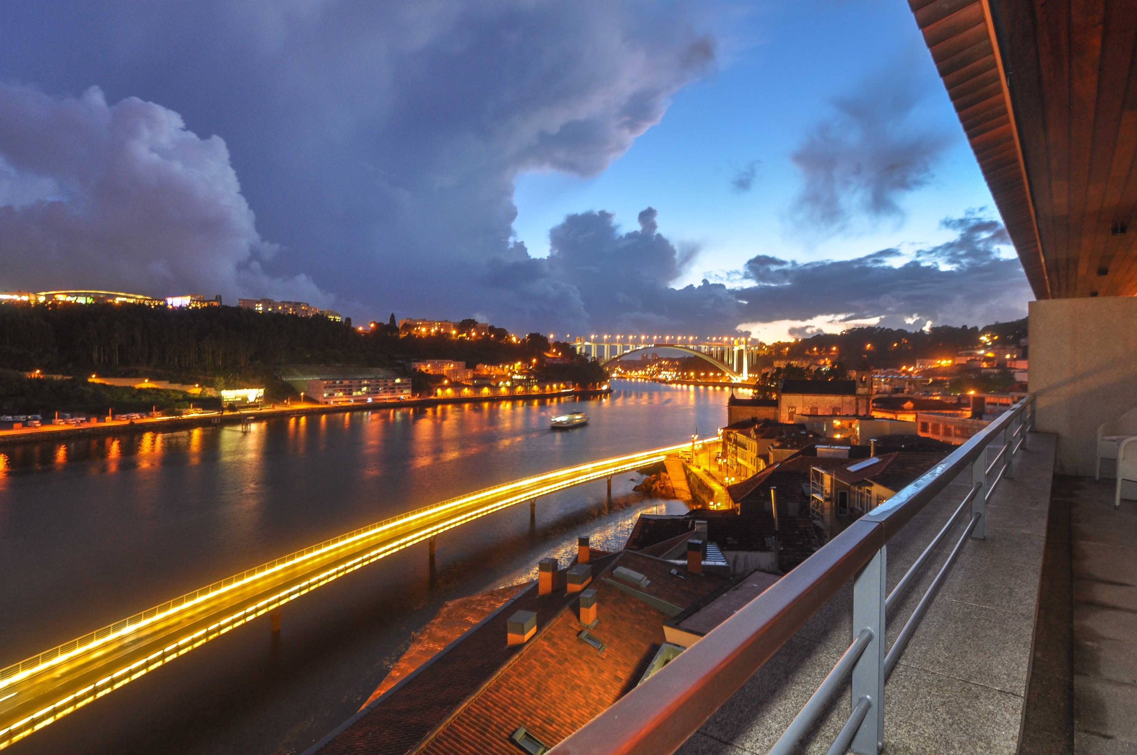 Exclusive 4 Bedroom Duplex Penthouse | Breathtaking views to Douro River | Porto | Portugal