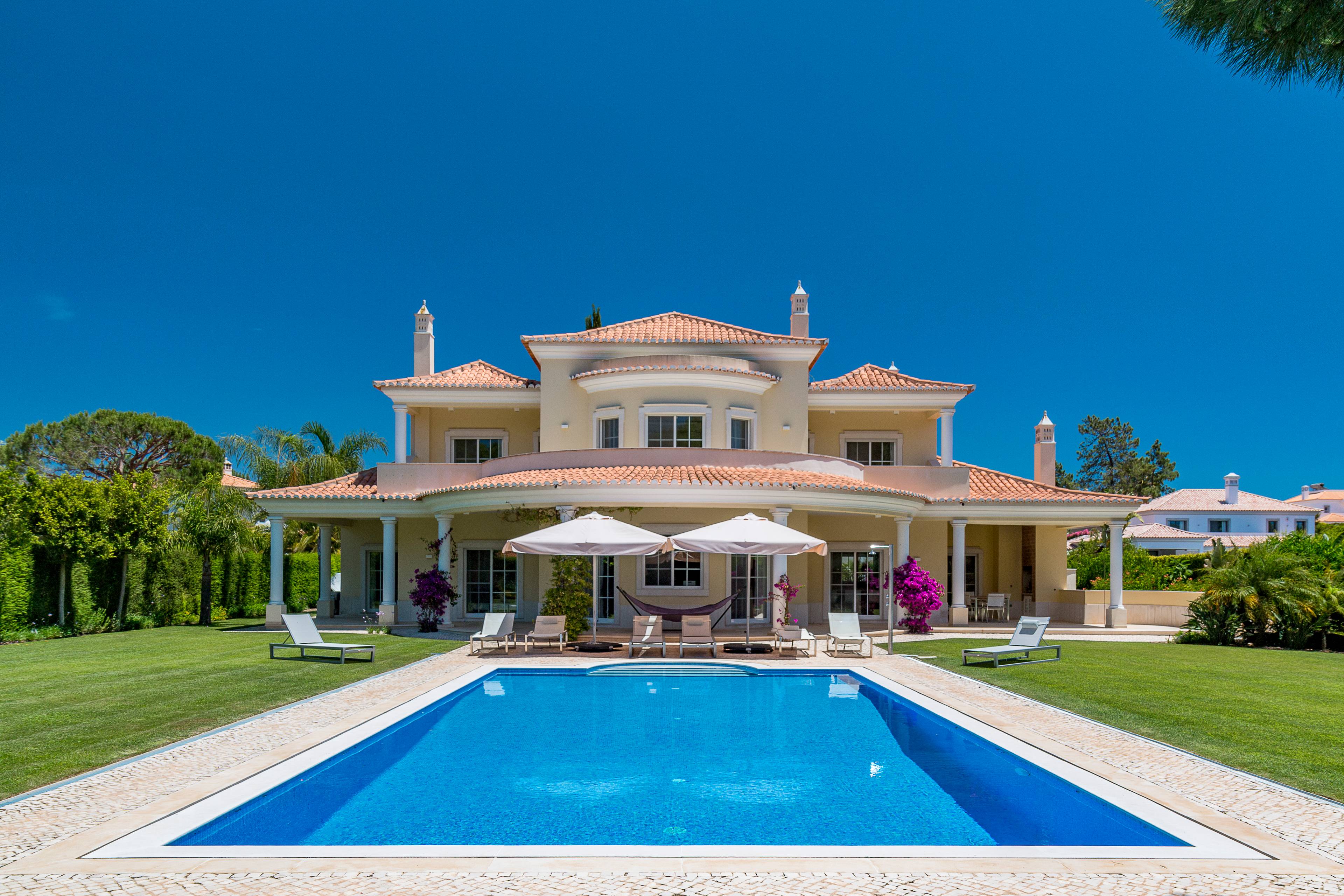 Luxury Algarve Vacation Rental | Vilamoura | Villa Rafaela