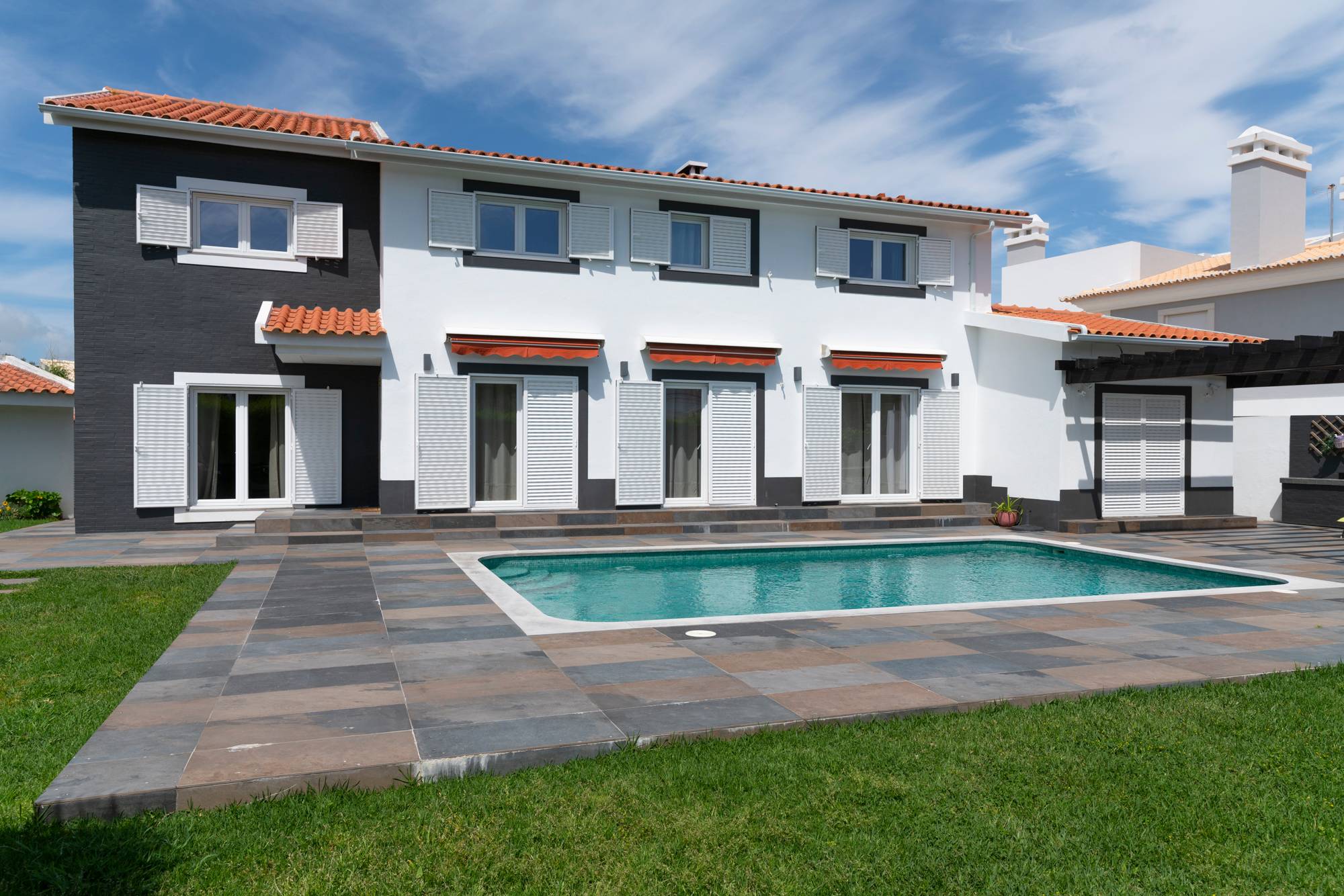 Modern luxury villa, 5+3 Bedrooms , pool, Cascais, Marinha, Guincho