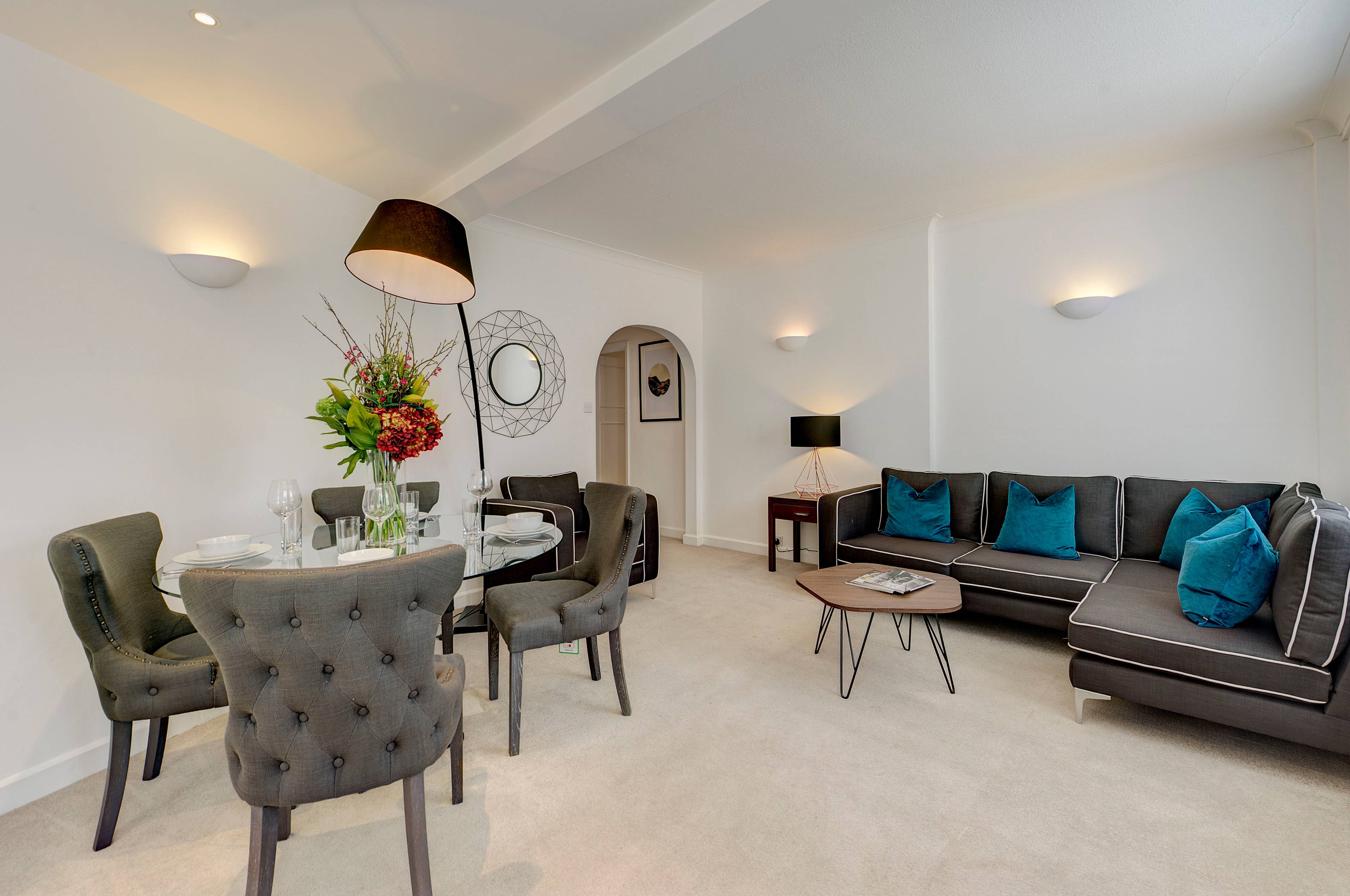 Superb 2 bed apartment in Mayfair