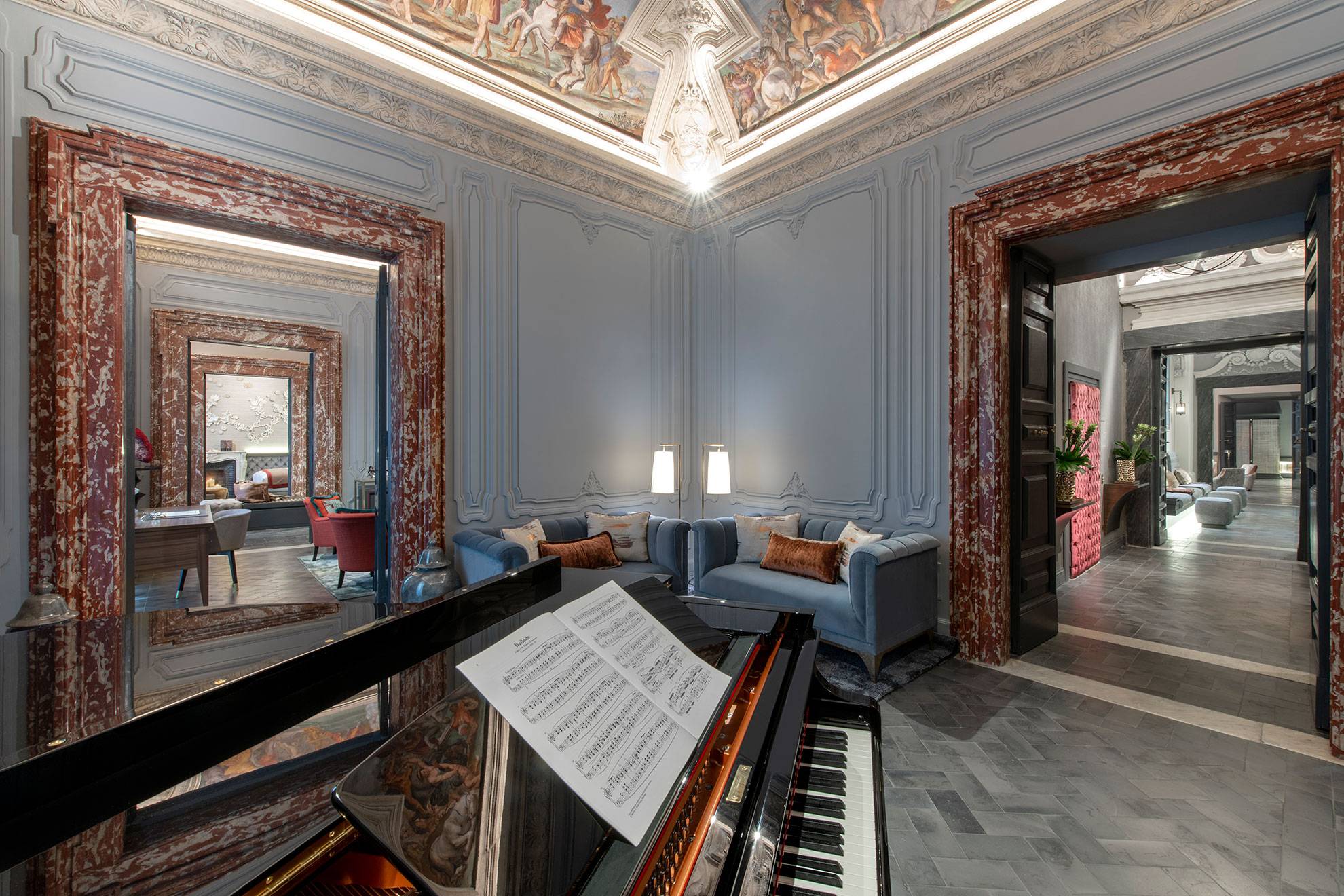 Baroque Historic Residence in the heart of Rome