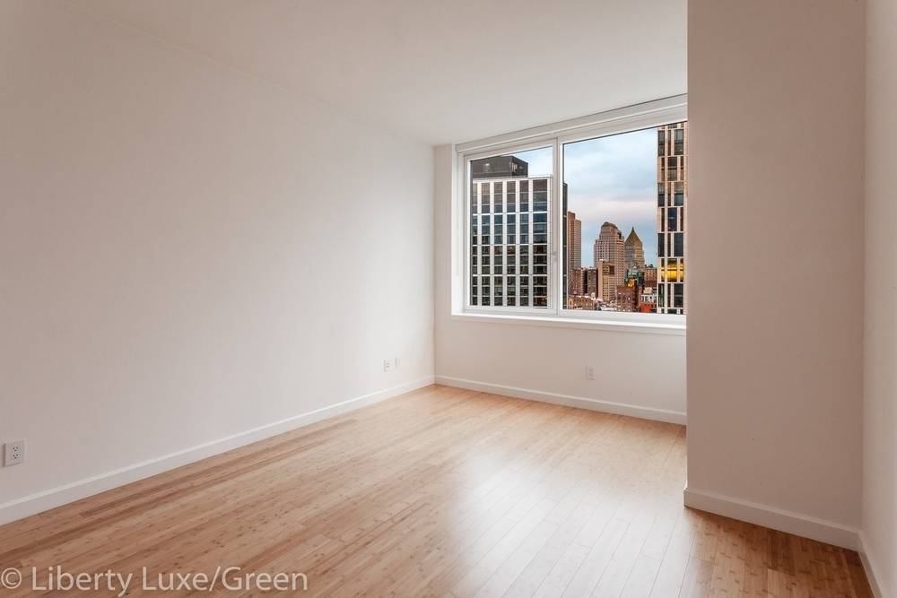 3 Months Free, No Fee, 1 bed/ 1 Bath Luxury Apartment, Battery Park City, Spacious and Beautiful
