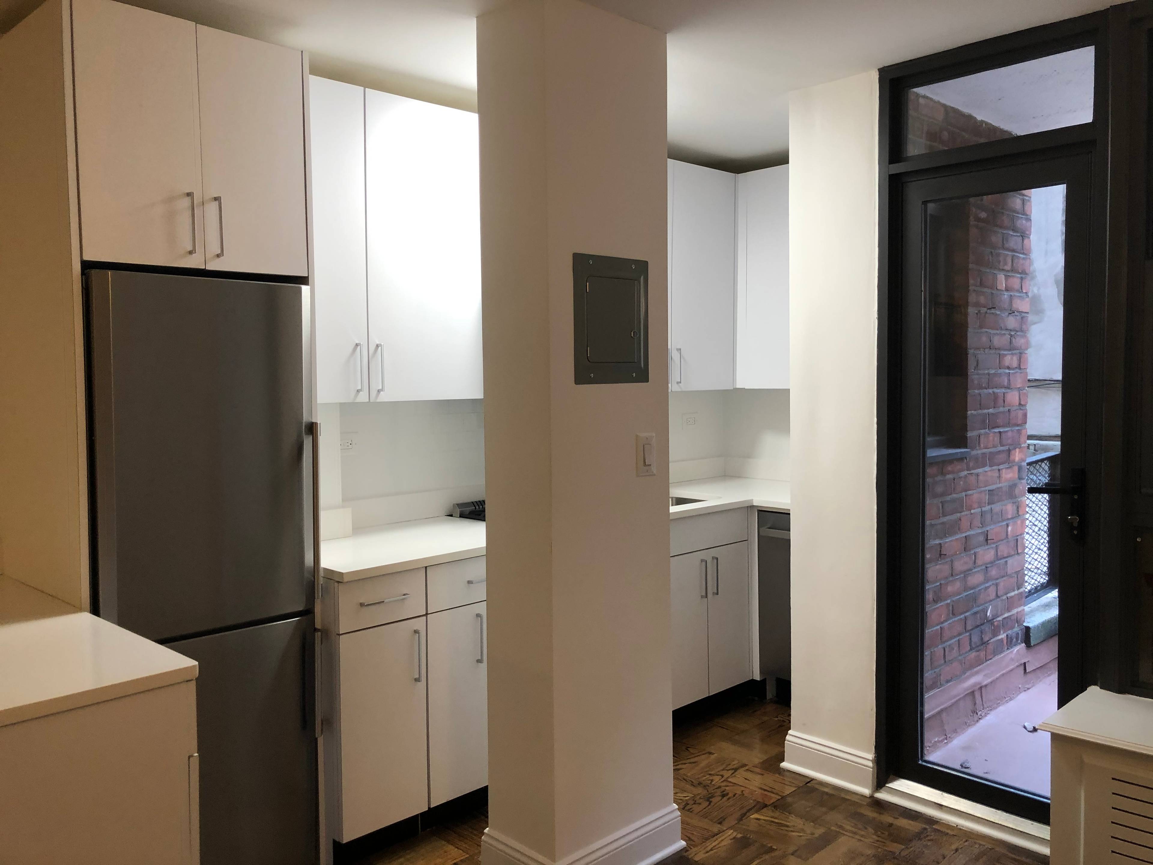 Renovated STUDIO in the heart of Midtown East + No Fee + Balcony with City Views + Great Price!