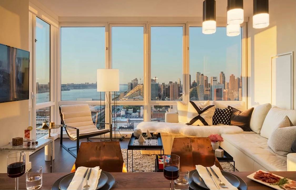 ULTRA LUXURY 1 BED IN MIDTOWN WEST, WITH INCREDIBLE CITY VIEWS, W/D IN UNIT