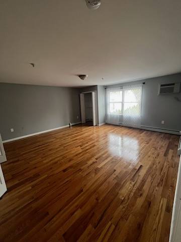 Spacious 1 bed with amenities!