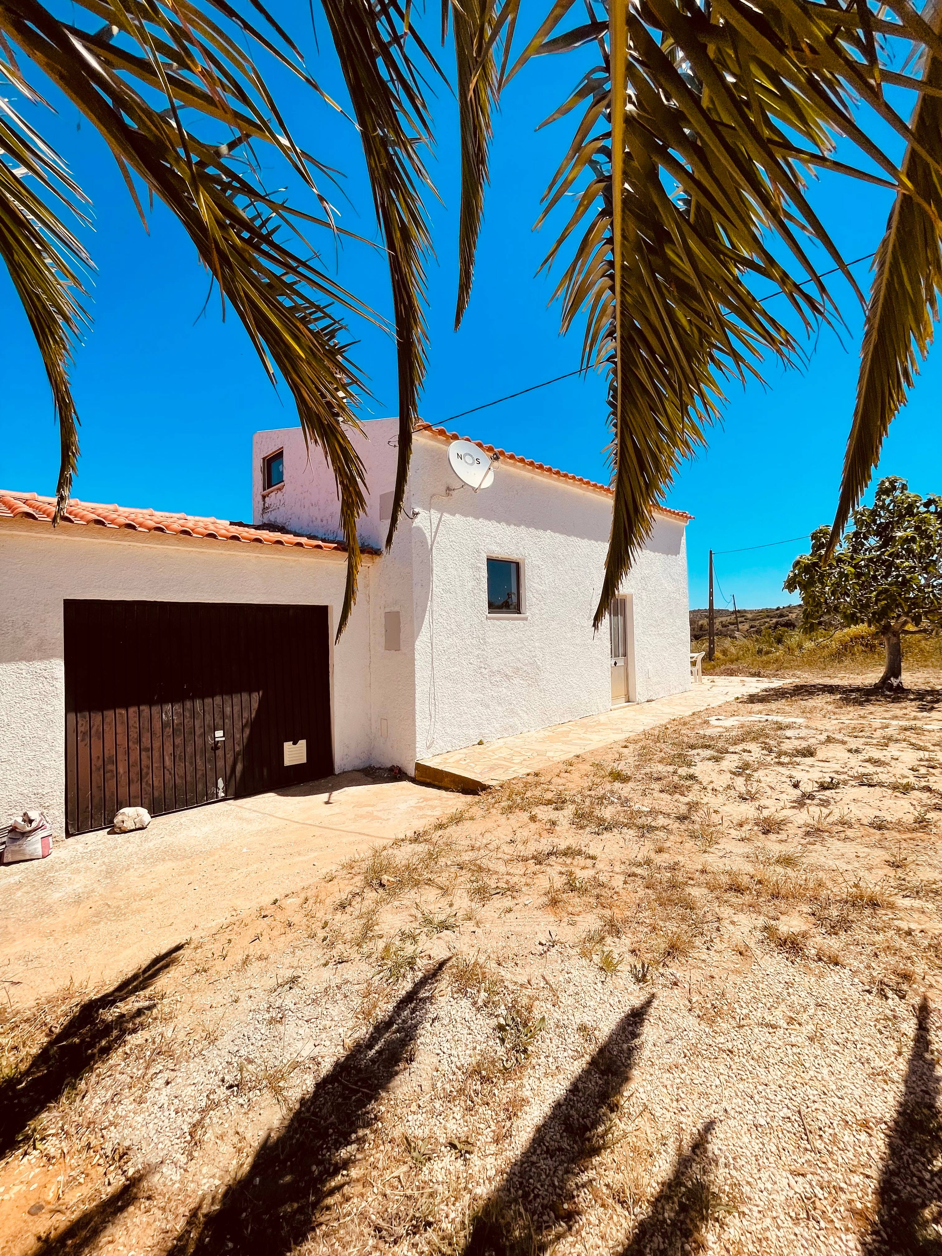 2 Bedroom  Country House in Luz with Approved Project to Extend