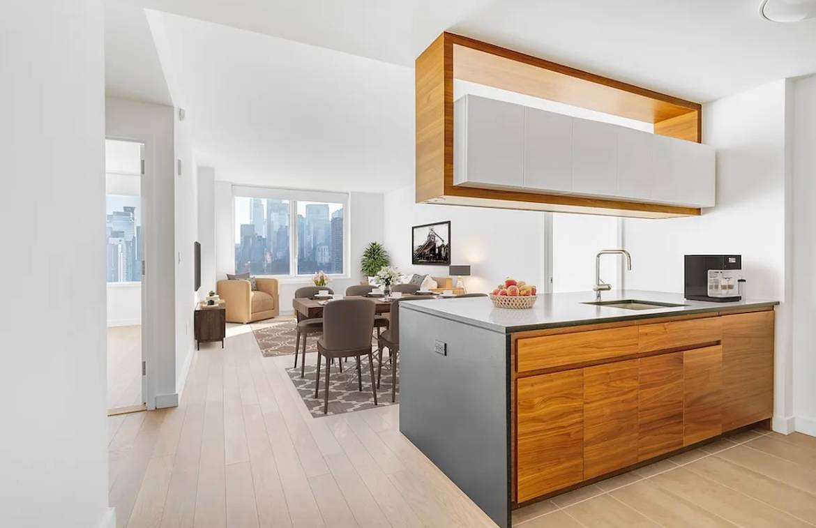 lavish 2 BR/2BA in Hell's Kitchen, W/D In Unit, Stunning Building W/ Water Views