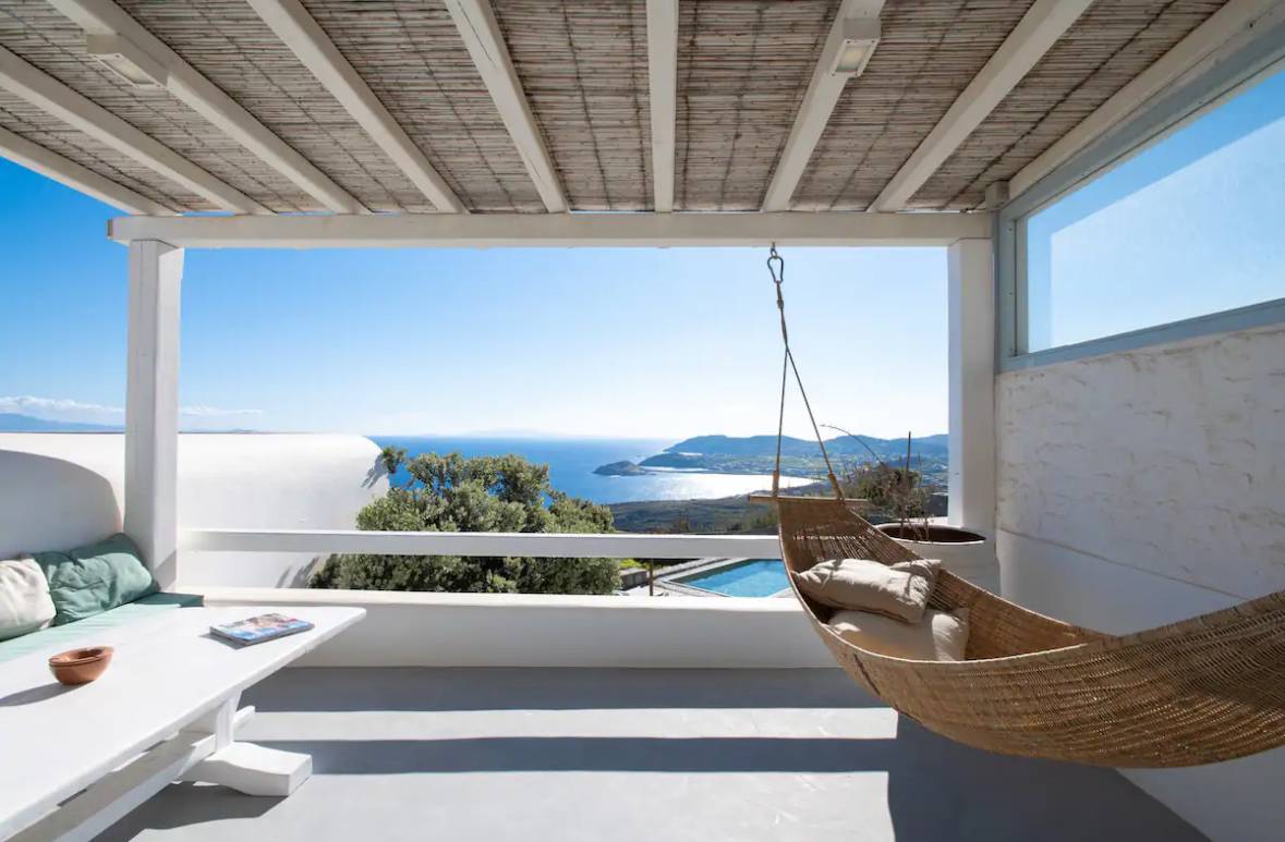Mykonos Villa with Stunning Aegean Views