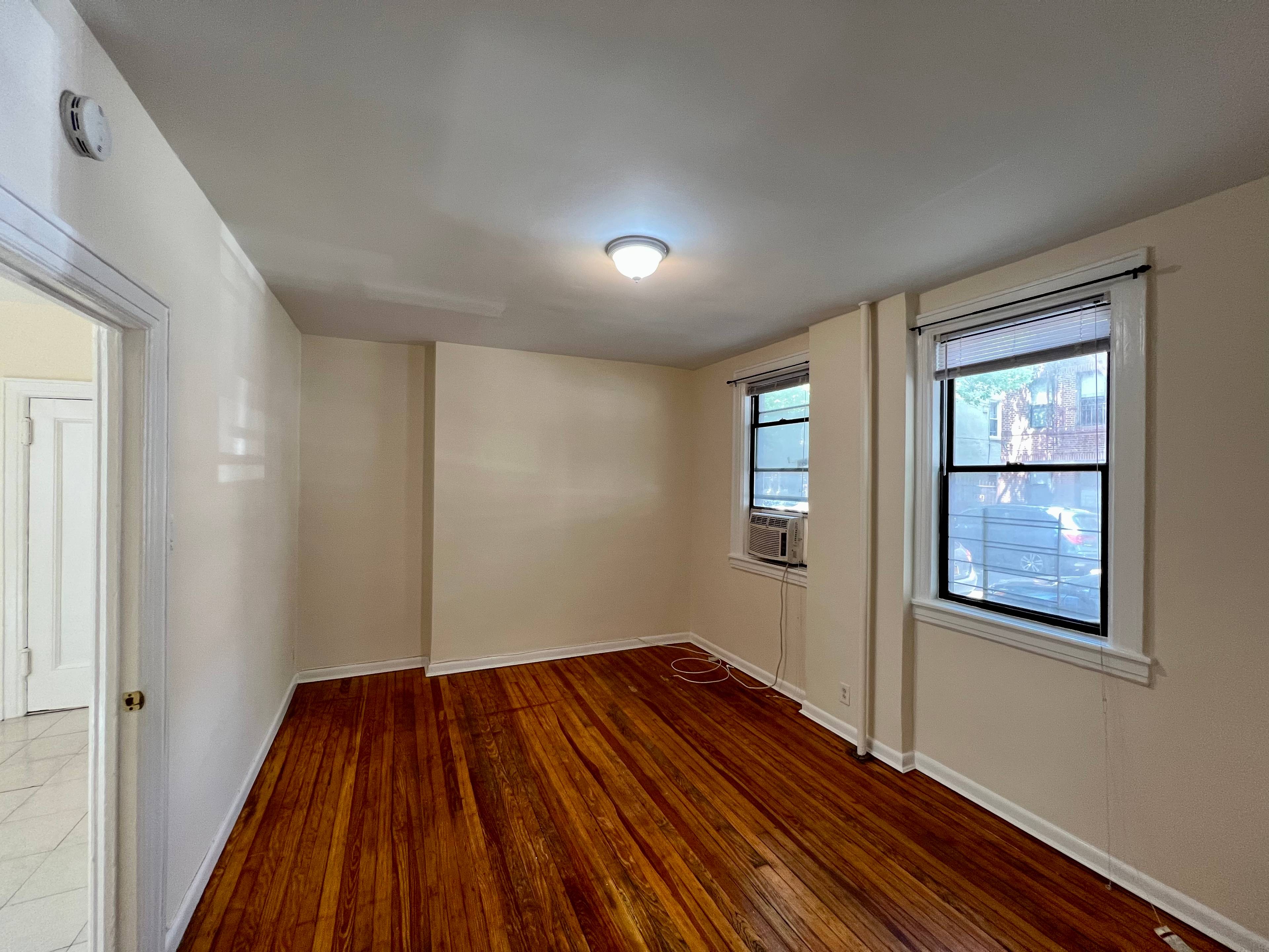 Astoria/LIC: 1 Bedroom Apartment For Lease in the 