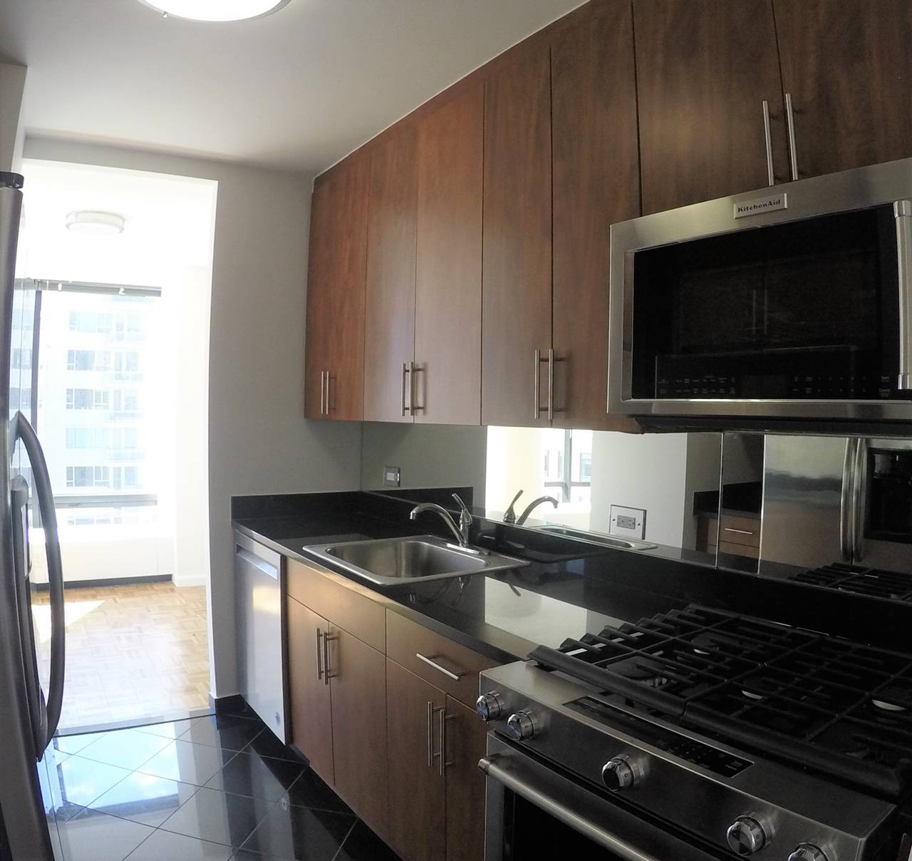 SUN-FILLED & LUXURIOUS UPPER EAST SIDE ONE BEDROOM