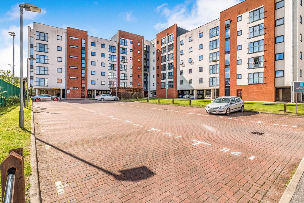 A brilliant two bedroom apartment for a first time buyer or, investor demanding high-yielding returns.