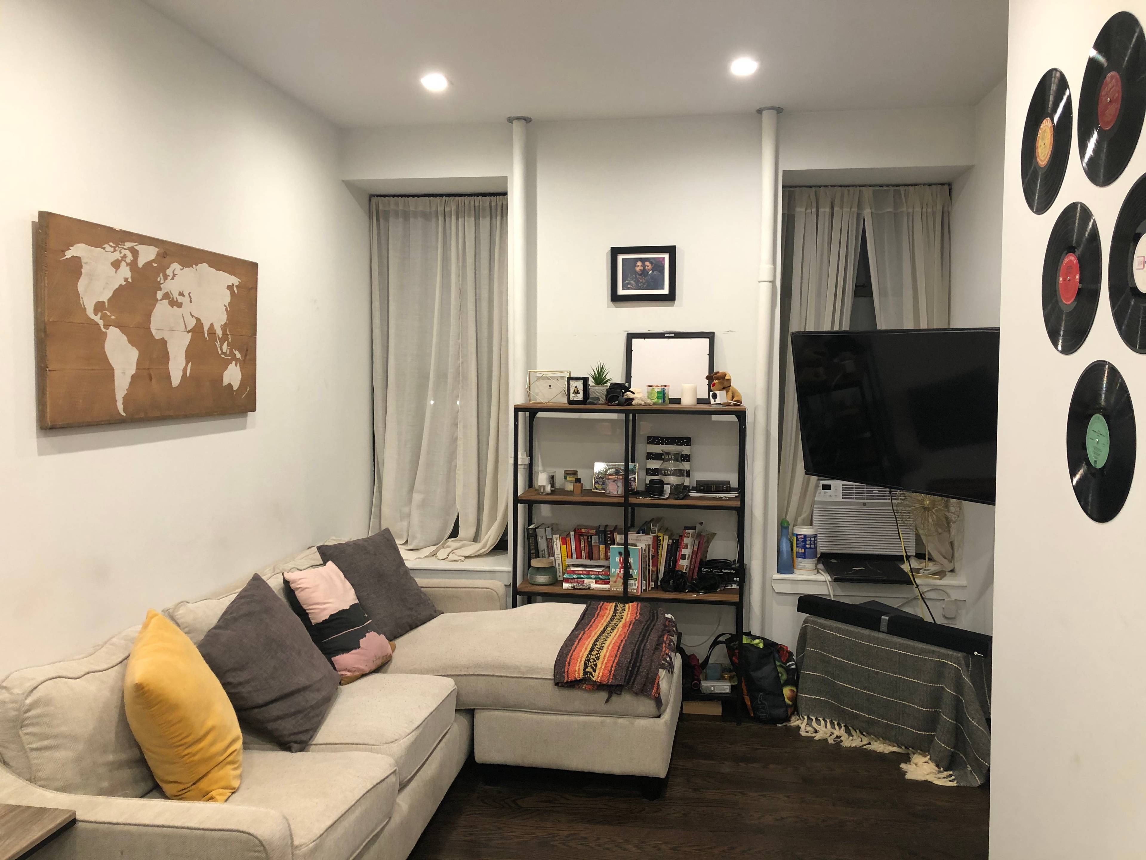 Spacious 2bd Near Central Park East WD in Unit