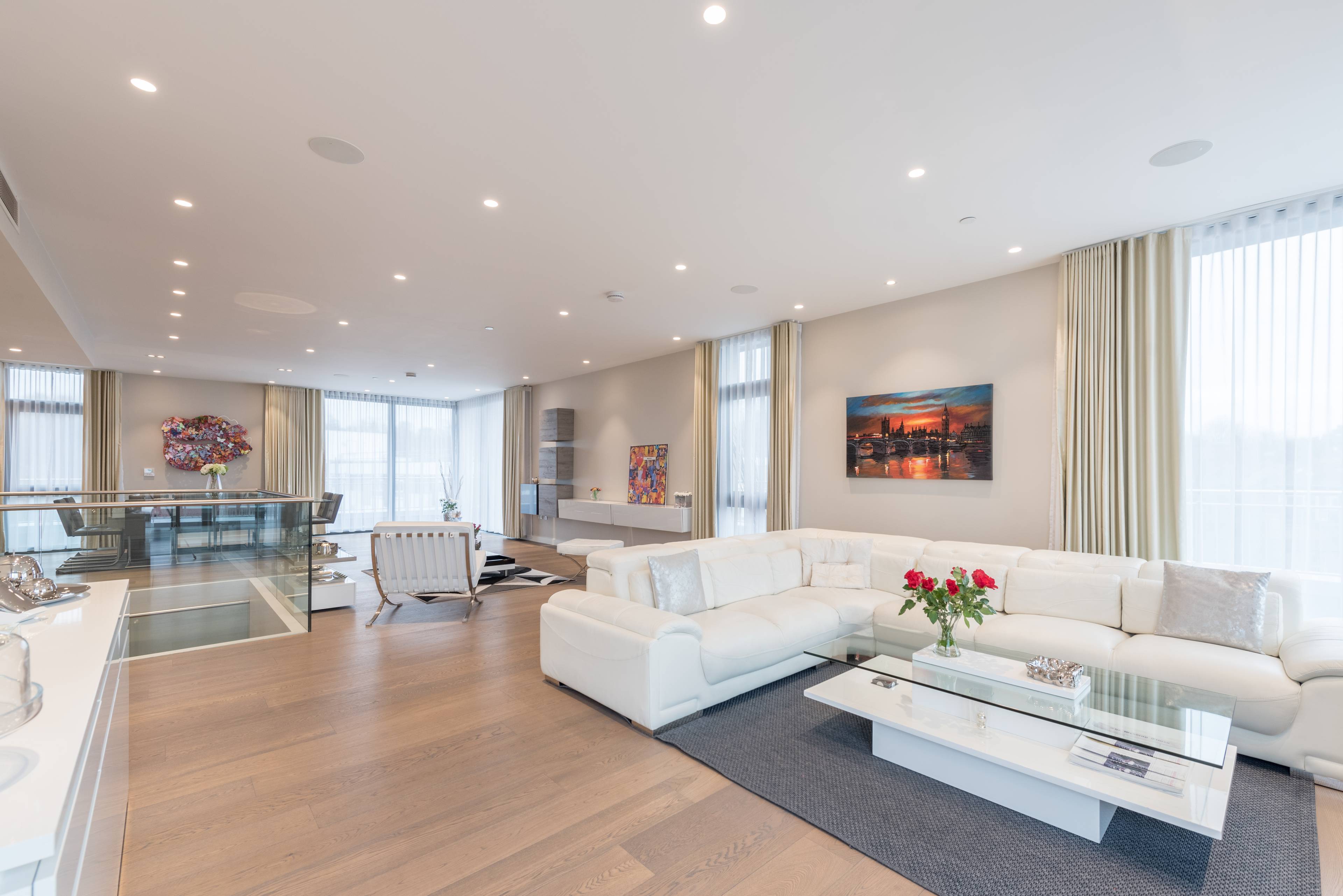 Out of crafted homes in Child's Hill and a boutique development of 9 luxury apartments located in the heart of fashionable North-West London, we bring to you the CROWN JEWEL, the one and only Duplex Penthouse.